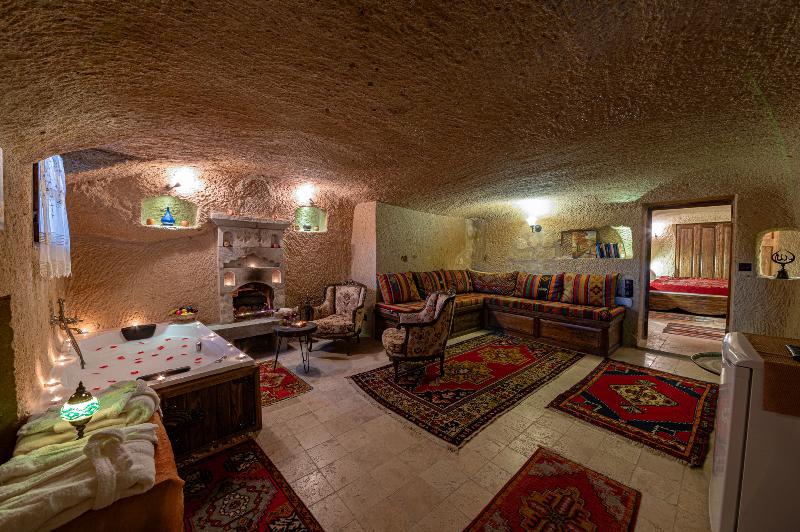 Shiraz Cave Cappadocia image