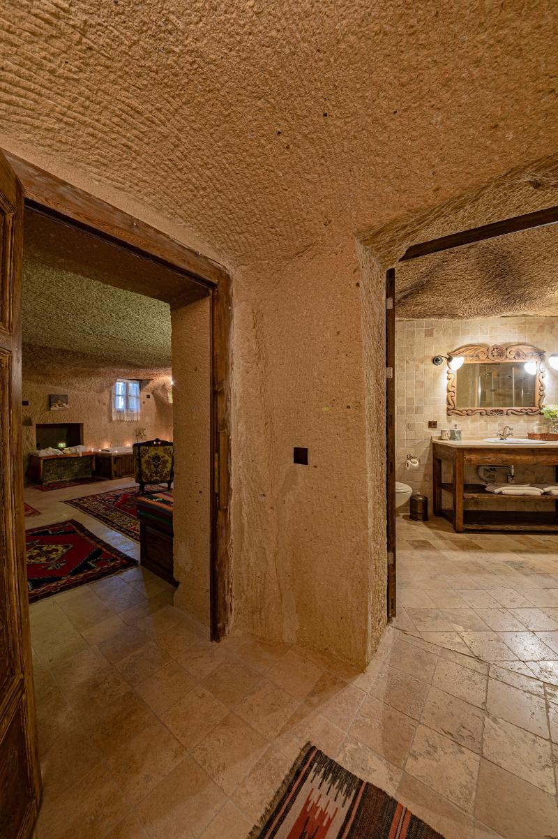 Shiraz Cave Cappadocia image