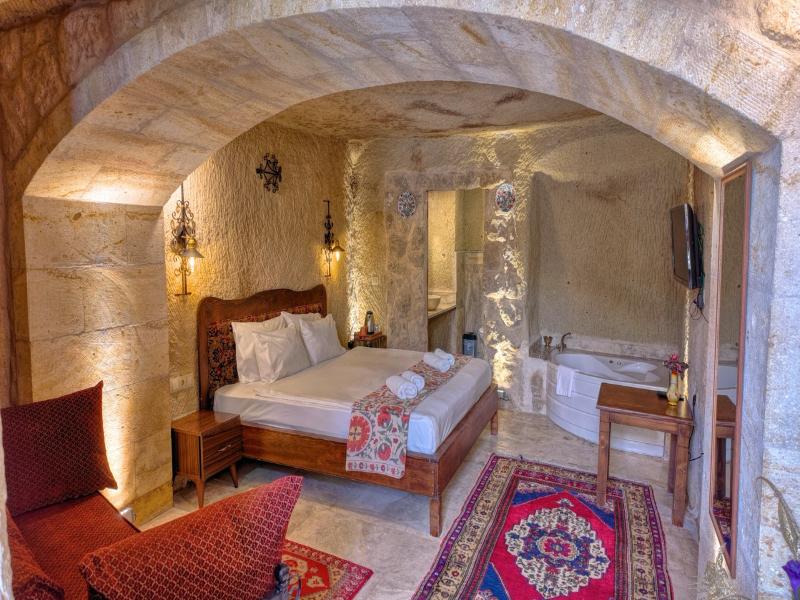 shiraz cave cappadocia image