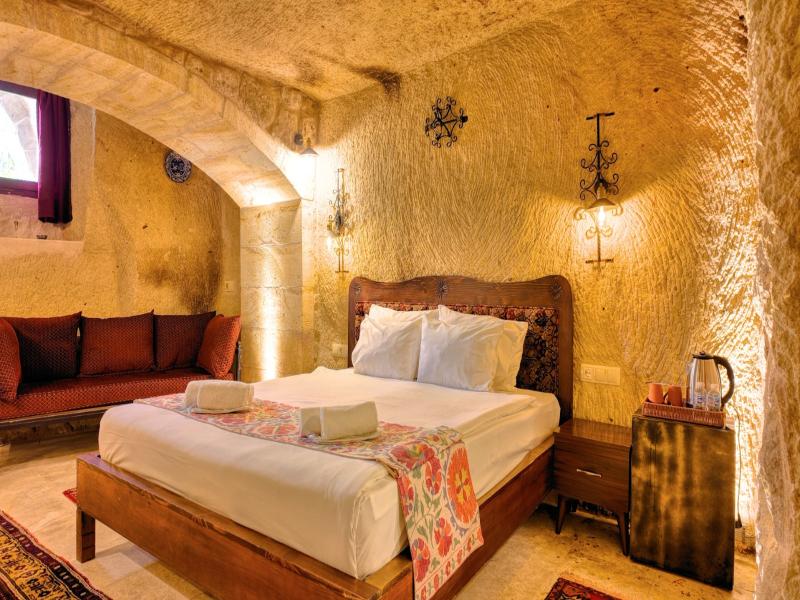 shiraz cave cappadocia image