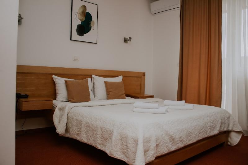 Hotel Serdar image