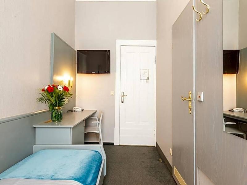 W22 Hotel image