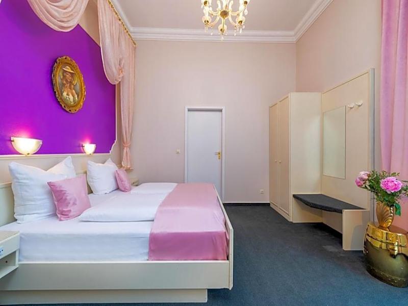 W22 Hotel image