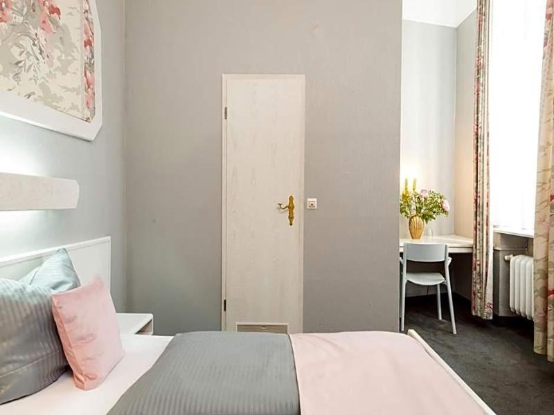 W22 Hotel image