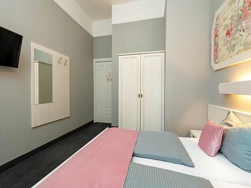 W22 Hotel image