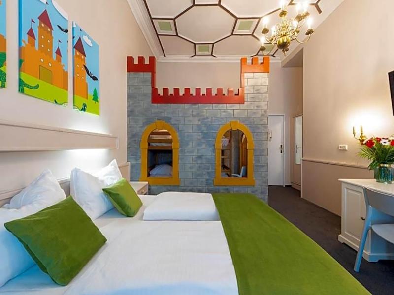 W22 Hotel image