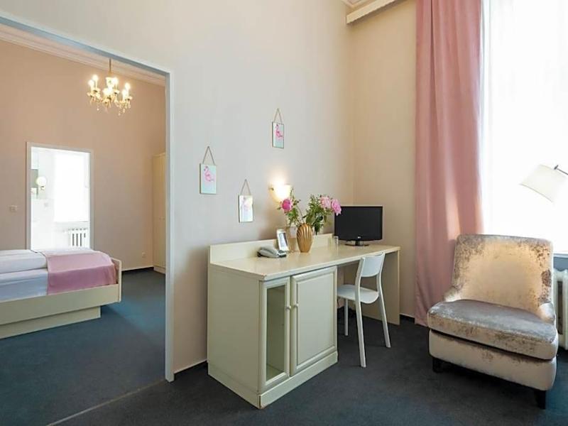 W22 Hotel image