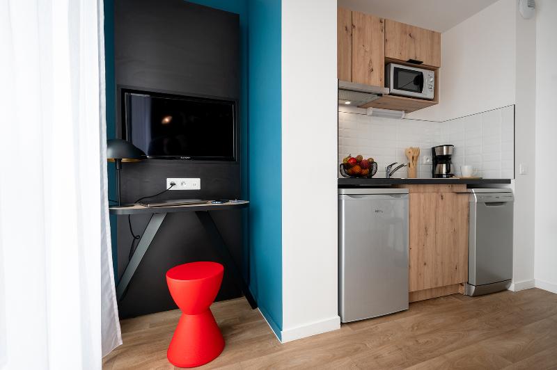 Nemea Appart Hotel Coliseum Amiens Centre image