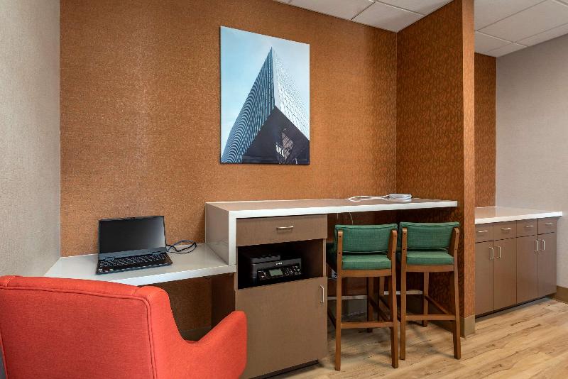 Comfort Suites Colorado Springs Medical Center image