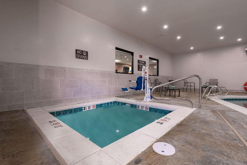 Comfort Suites Colorado Springs Medical Center image