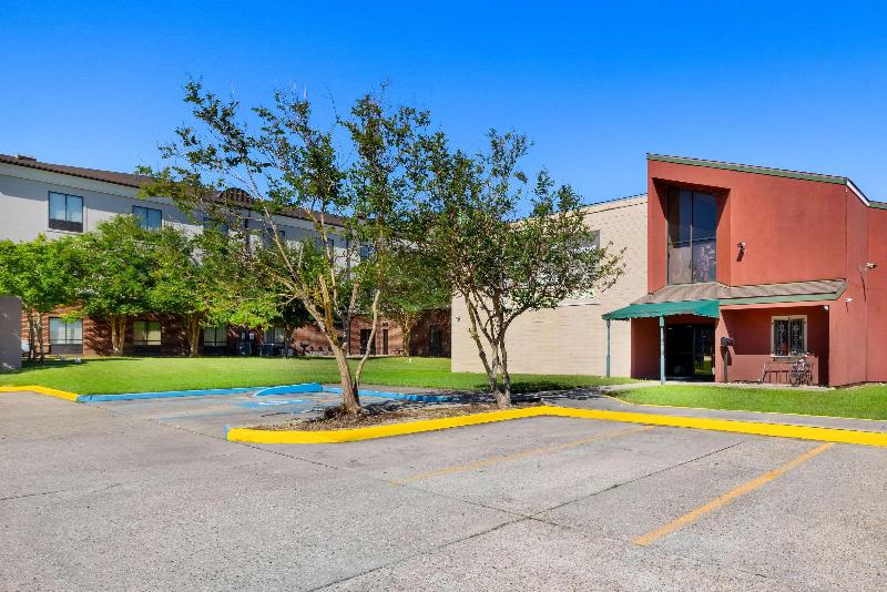 Quality Inn Morgan City image