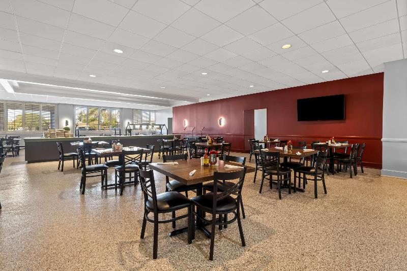 Quality Inn Morgan City image 2