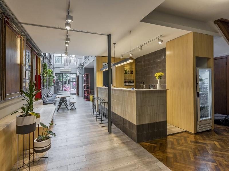 Lemon Suites image