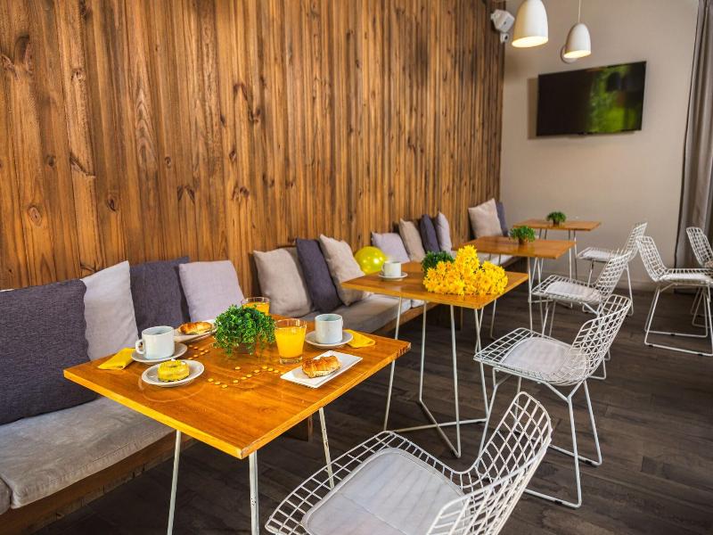 Lemon Suites image