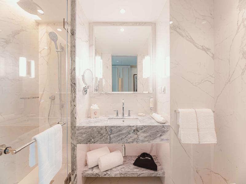 Legacy Hotel Cascais, Curio Collection By Hilton image