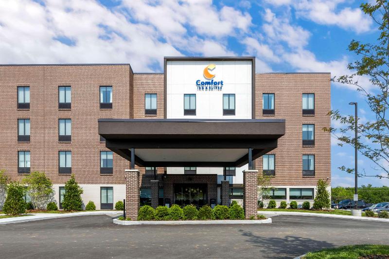 Comfort Inn & Suites Gallatin - Nashville Metro image