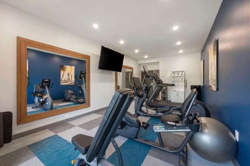 Comfort Inn & Suites Gallatin - Nashville Metro image