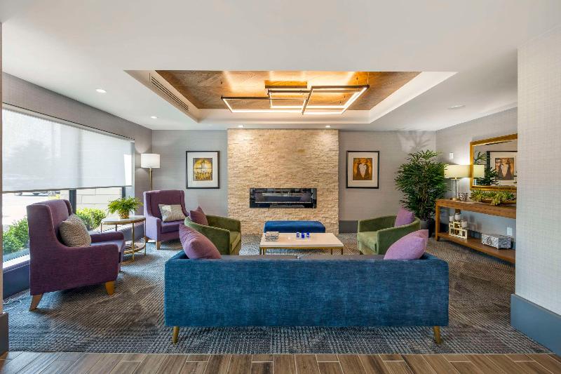Comfort Inn & Suites Gallatin - Nashville Metro image
