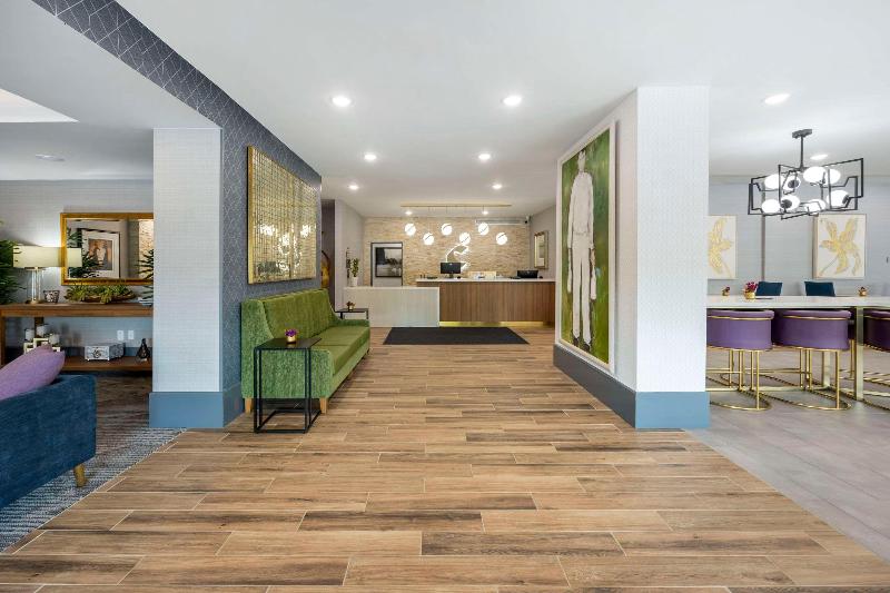 Comfort Inn & Suites Gallatin - Nashville Metro image