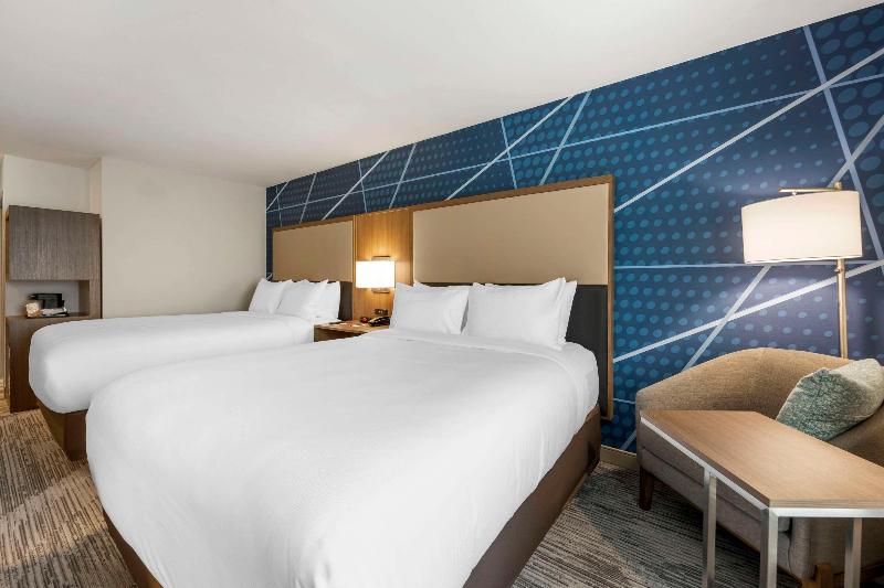 Comfort Inn & Suites Gallatin - Nashville Metro image