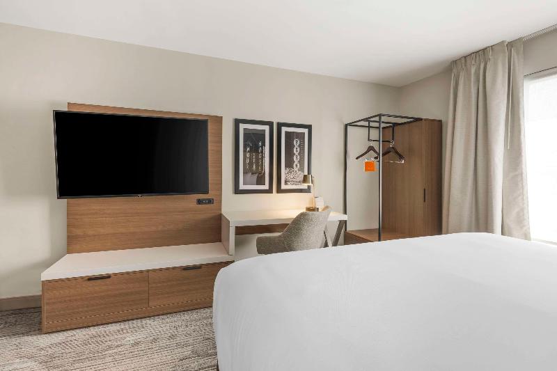 Comfort Inn & Suites Gallatin - Nashville Metro image