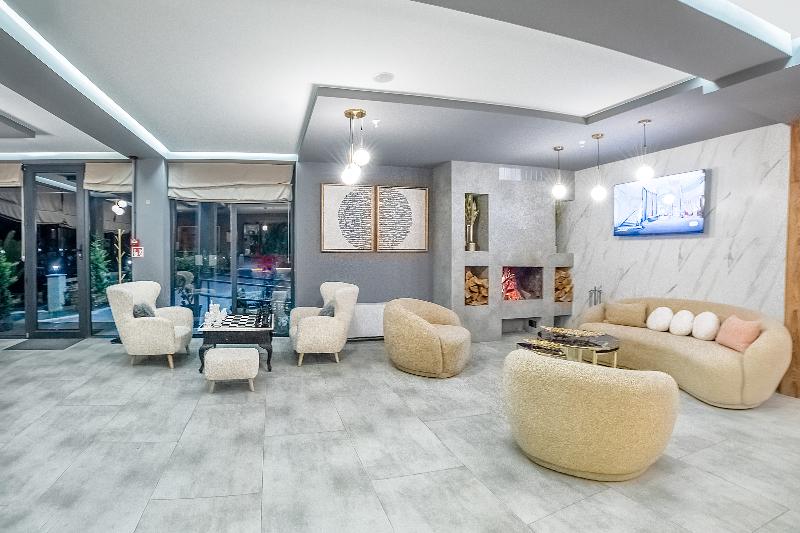 Lobby & Reception