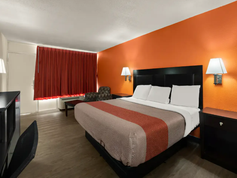 Econo Lodge Yemassee image