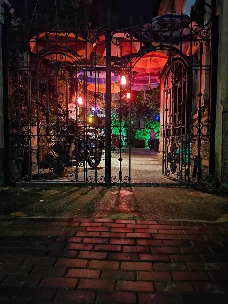 Karvi Hostel & Suites image