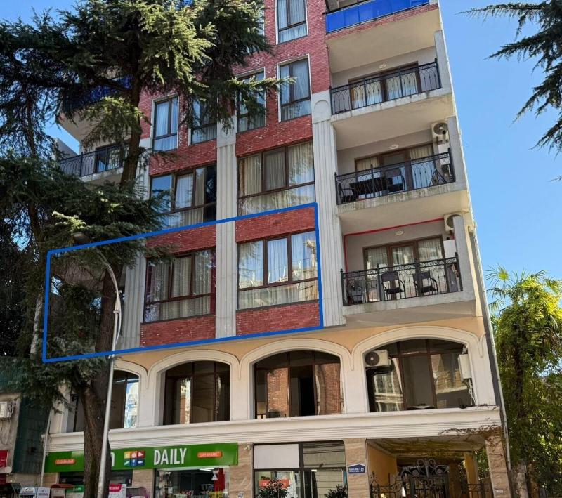 Karvi Hostel & Suites image