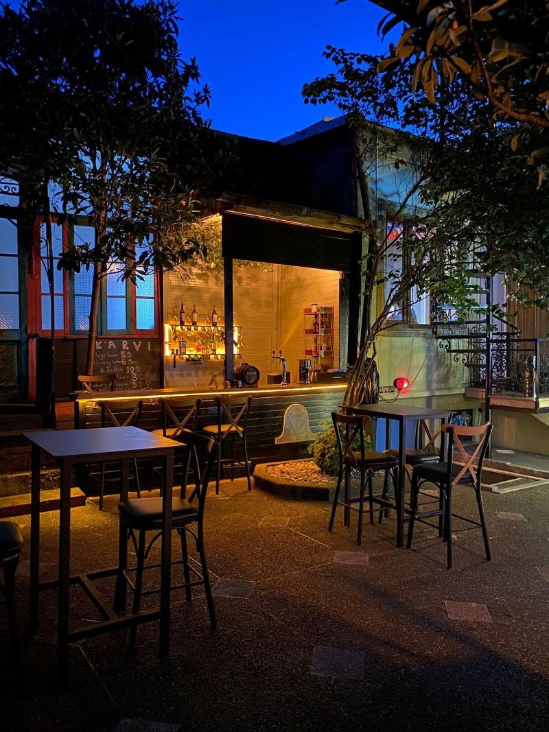 Karvi Hostel & Suites image