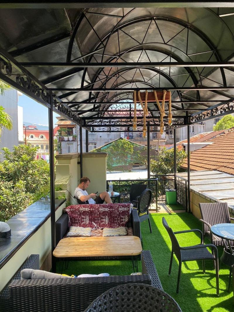 Karvi Hostel & Suites image