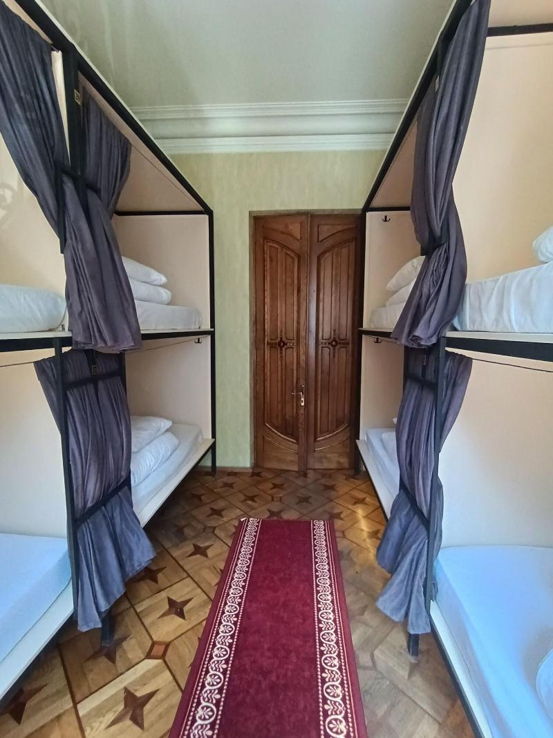 Karvi Hostel & Suites image
