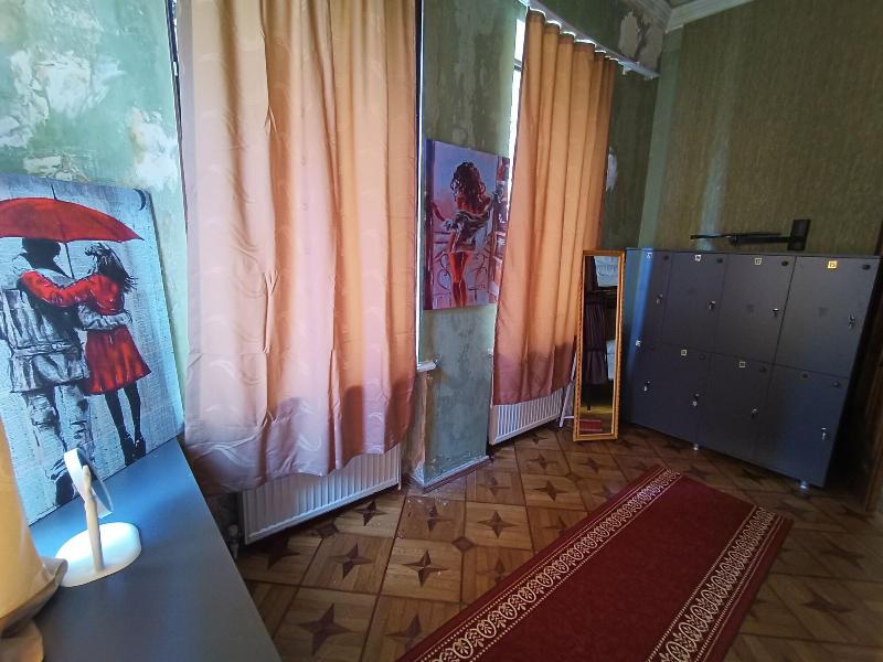 Karvi Hostel & Suites image