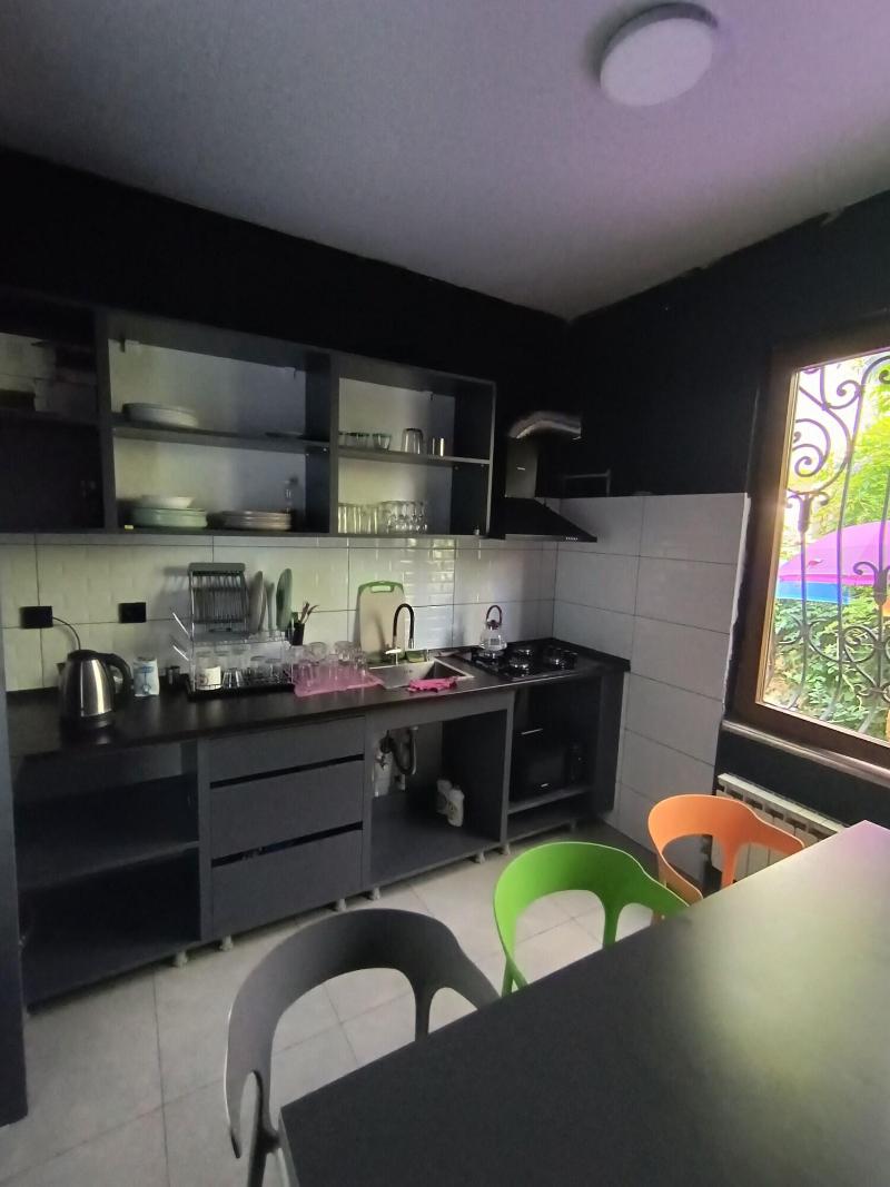 Karvi Hostel & Suites image