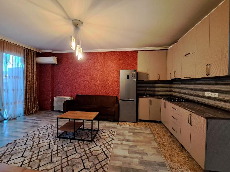 Karvi Hostel & Suites image