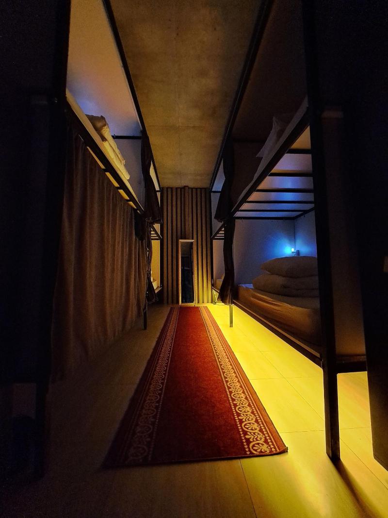 Karvi Hostel & Suites image