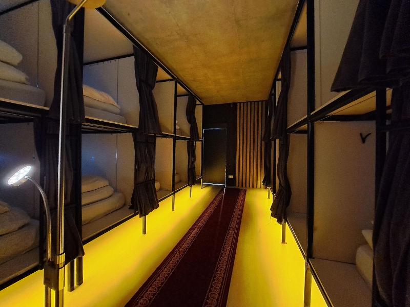 Karvi Hostel & Suites image