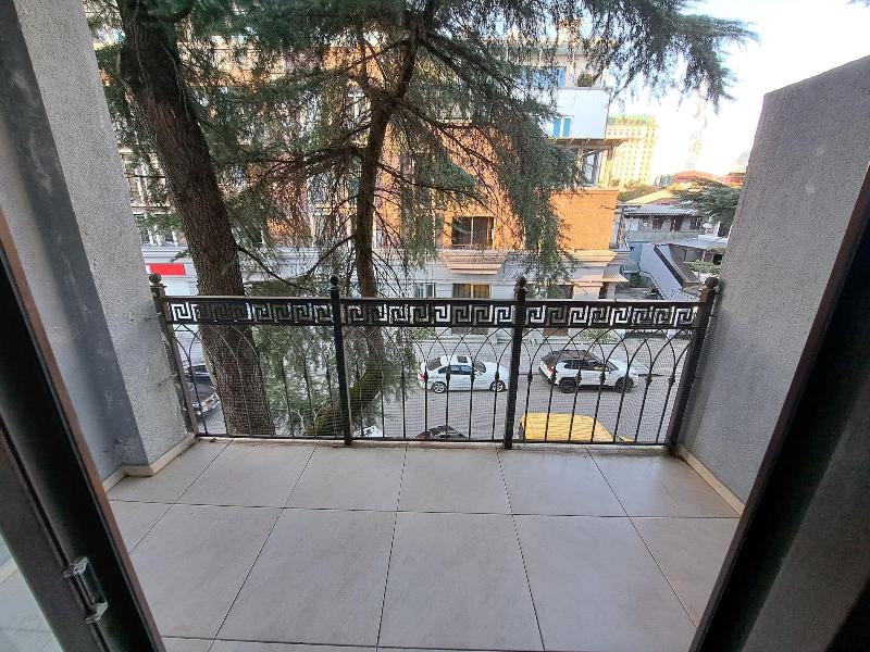 Karvi Hostel & Suites image