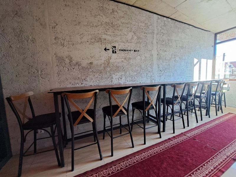 Karvi Hostel & Suites image