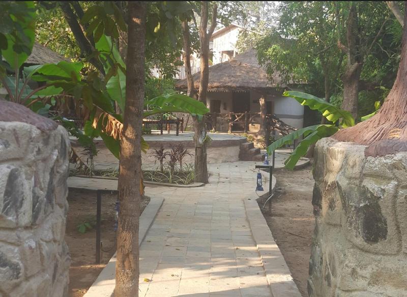 Sterling Padam Pench image