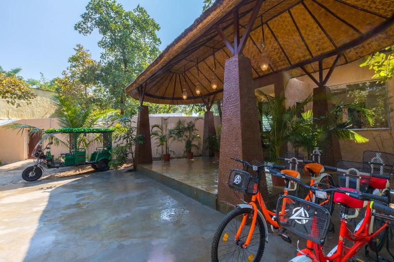 Sterling Padam Pench image