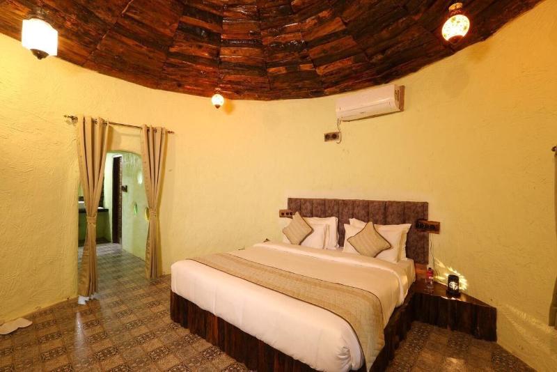 Sterling Padam Pench image