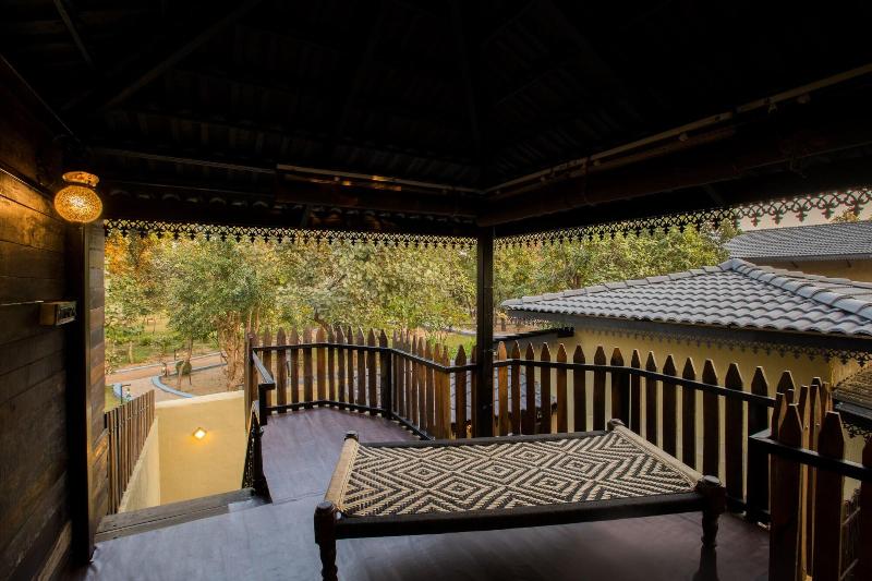 Sterling Padam Pench image