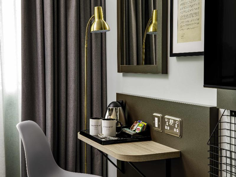 Mercure Newport image