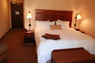 Room
 di Hampton Inn & Suites Greensburg