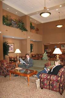 Lobby
 di Hampton Inn & Suites West Bend