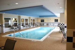 Sports and Entertainment
 di Hampton Inn & Suites Cape Cod West Yarmouth