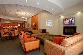 Lobby
 di Hampton Inn & Suites Milwaukee Downtown 
