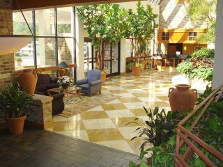 Lobby
 di DoubleTree by Hilton Hotel Oak Ridge Knoxville