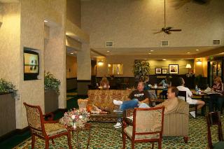 Lobby
 di Hampton Inn & Suites Valparaiso